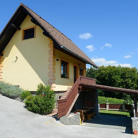 Holiday Home Cesnovar Raka Exterior photo