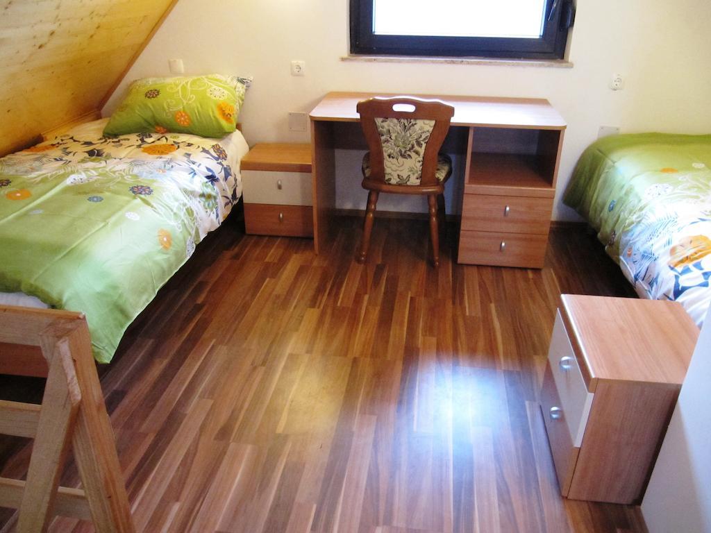 Holiday Home Cesnovar Raka Room photo